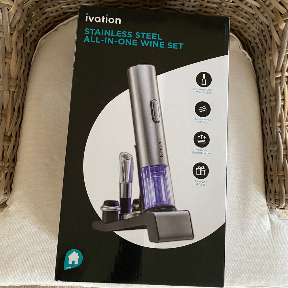 New never used or opened! Ivation Wine Set 🍷